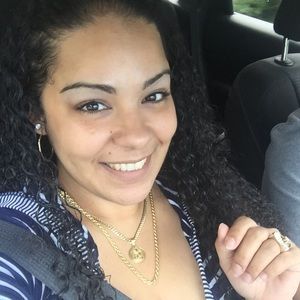 Meet your Posher, Ivette